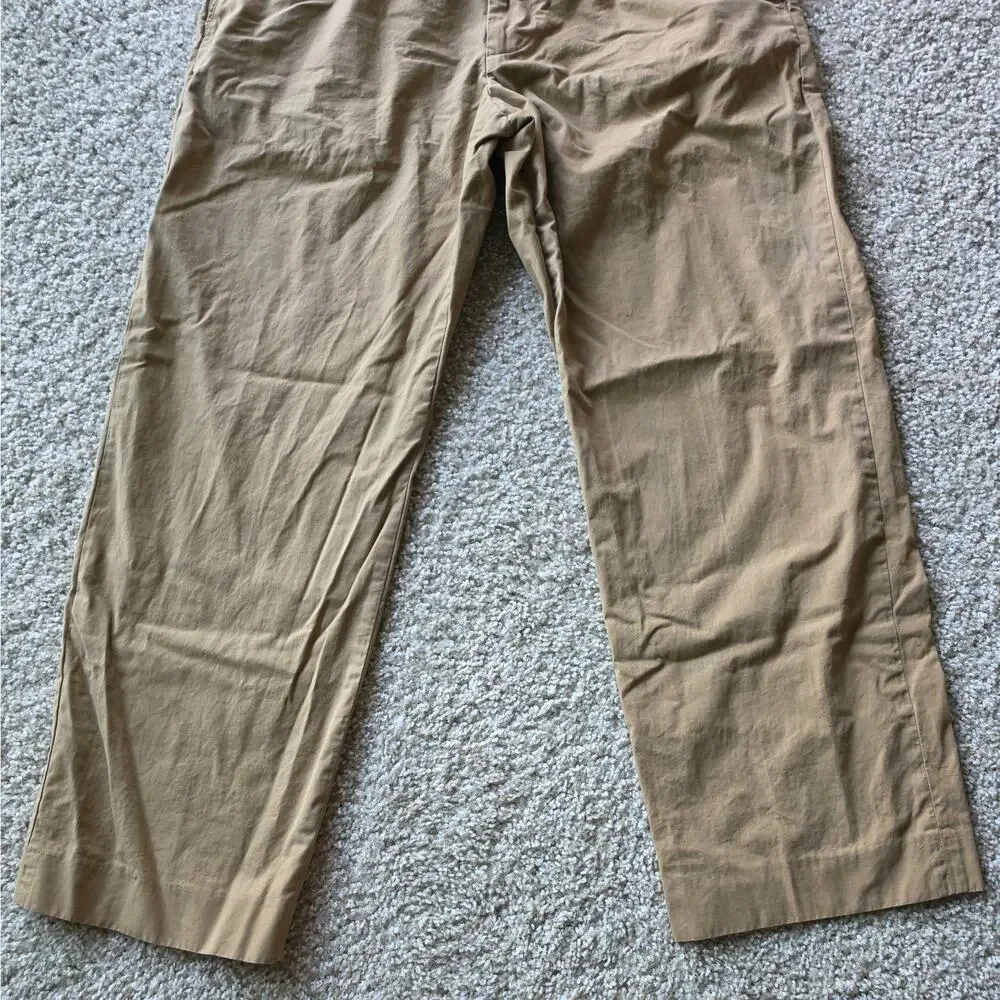 Banana Republic Beige Khaki Chino Pants - Men's Size 32 X 30 Stretch